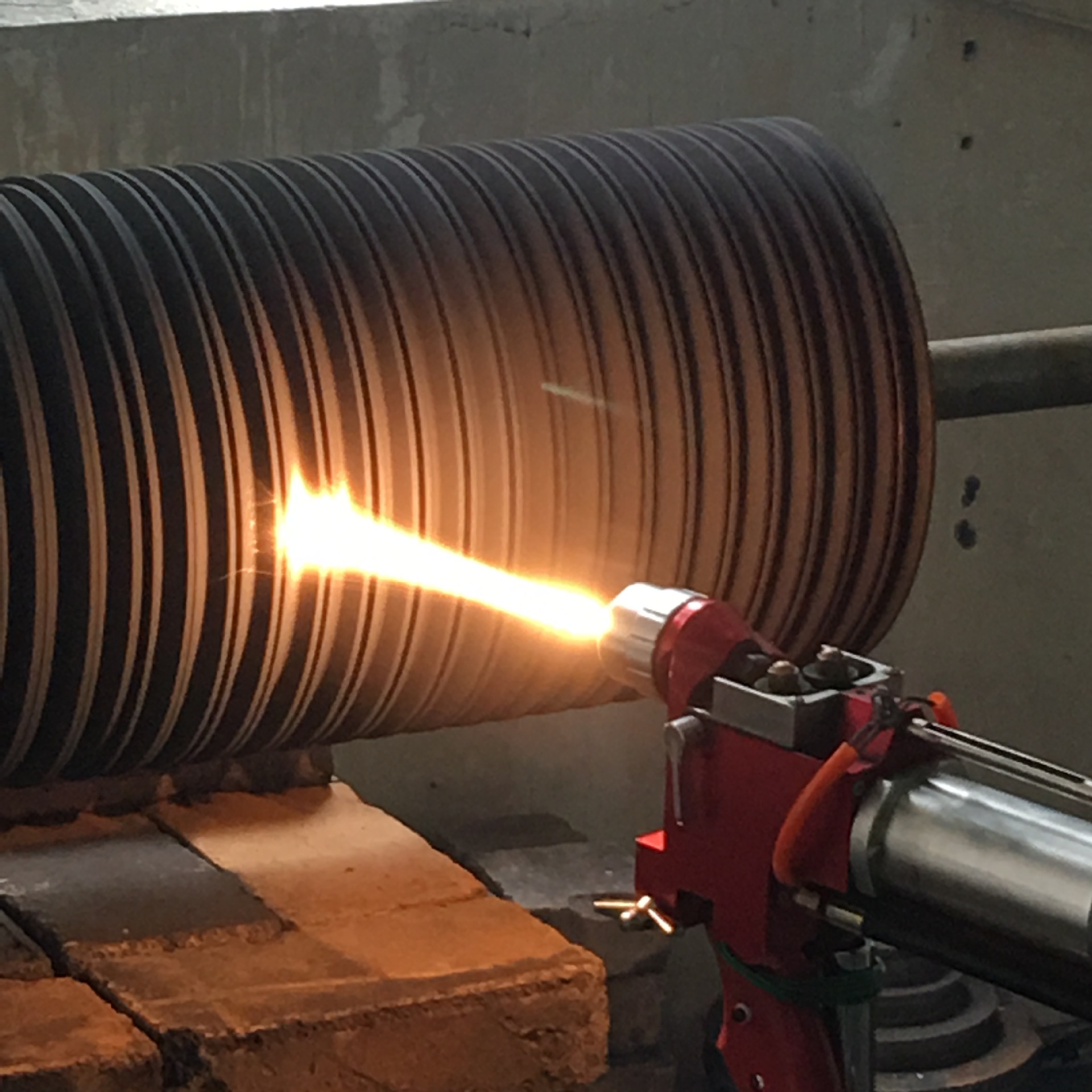 熱噴涂技術(shù):為部件披上“保護(hù)外衣”